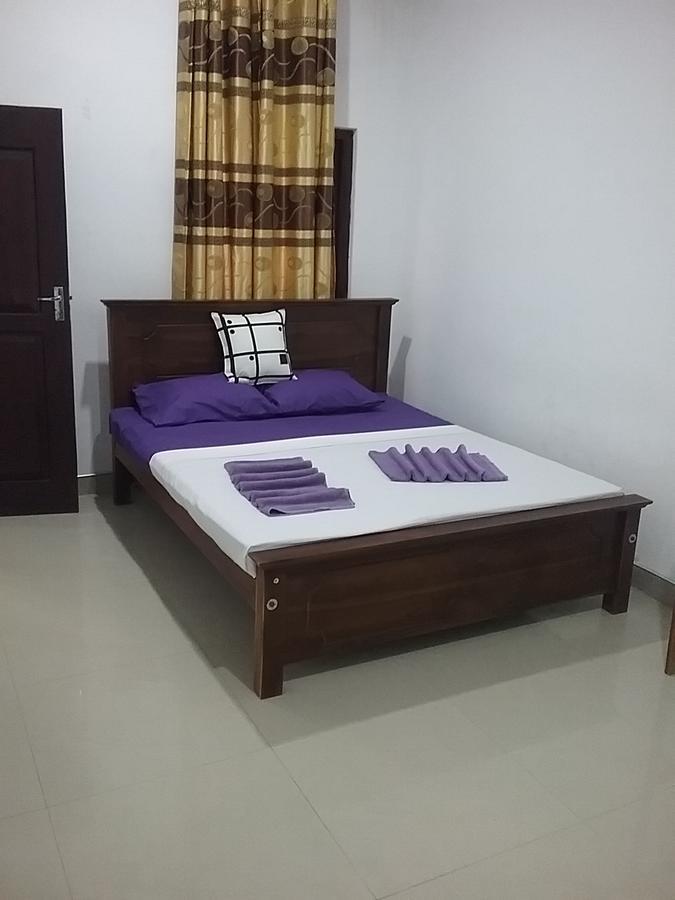 Yoho Bluray Beach Residence Negombo Esterno foto